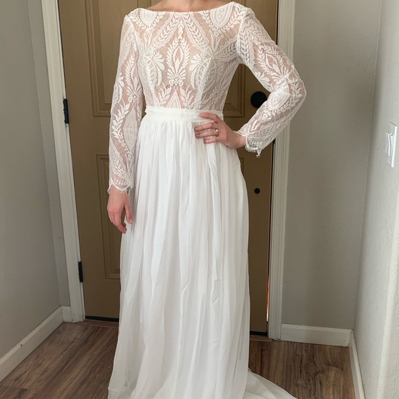 Long Sleeve Backless Lace Wedding Dress - Picture 14 of 16